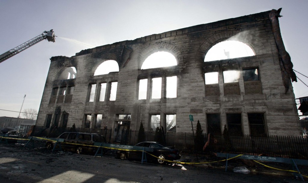 Wind Knocks Down Wall Of Fire Gutted Historic Chicago Church