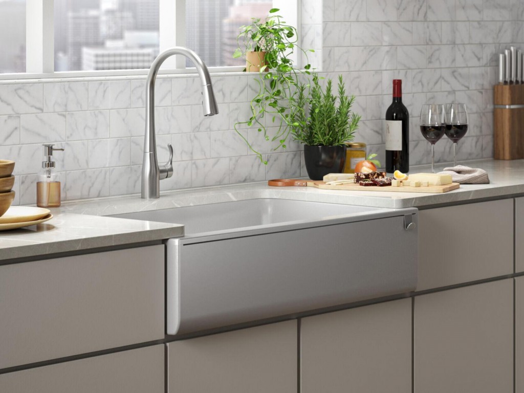 Here’s What To Know About Touchless Kitchen Faucets