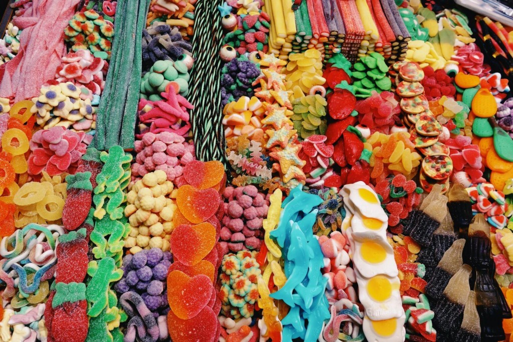6 Ways To Stay On Track After Binging On Sweets