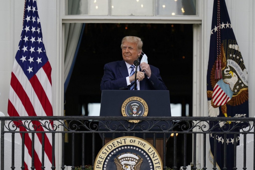 Trump No Longer At Risk Of Transmitting Virus, White House Doctor Says