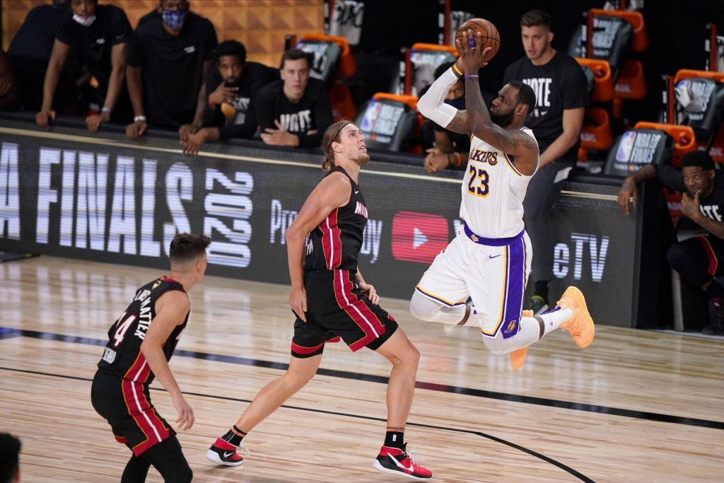 Lakers Run Past Heat For Record Tying 17th Nba Championship