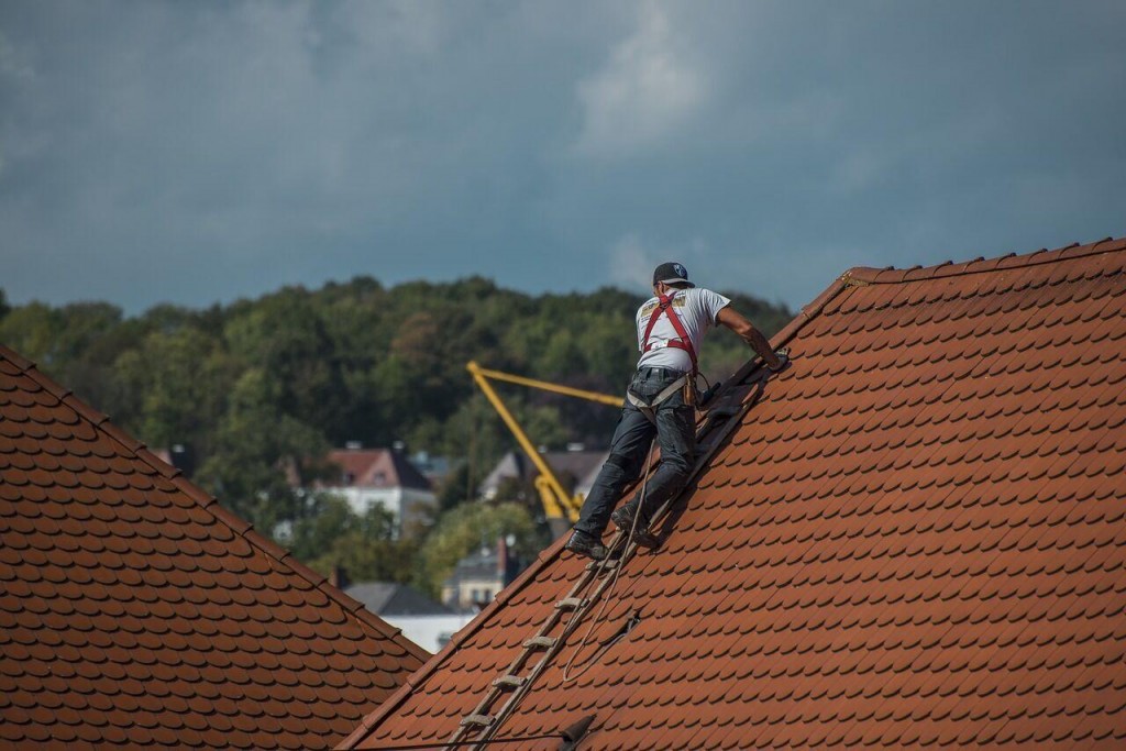 Before You Buy A Home, Find Out The Roof’s Age