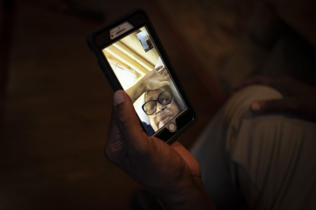 Photos: In Mississippi, Love In The Time Of Coronavirus