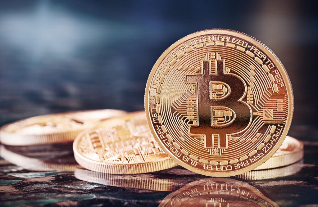 Bitcoin Surges Above $15,000, Closes In On Record