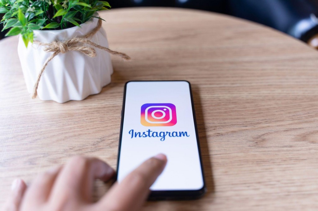 6 Of The Best Sustainability Oriented Instagram Accounts To Follow