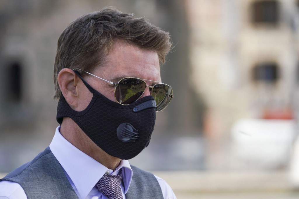 In Fiery Rant, Tom Cruise Scolds ‘mission: Impossible 7’ Crew For Not Social Distancing