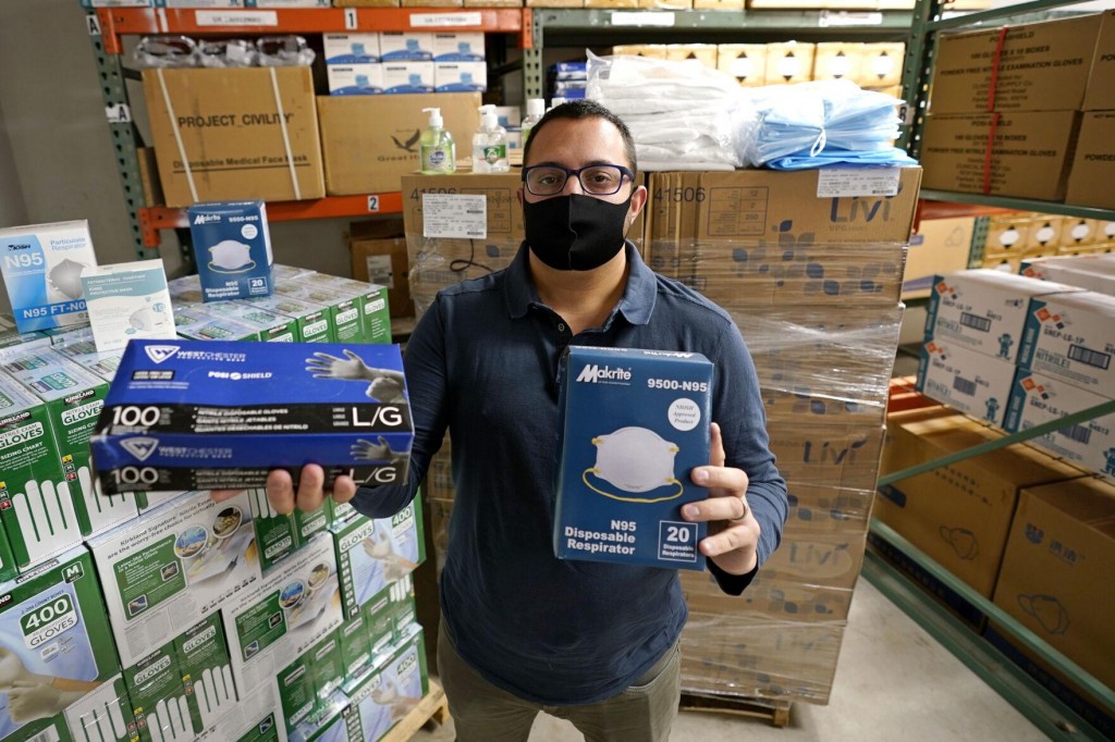 States Spent Over $7b Competing For Early Virus Supplies
