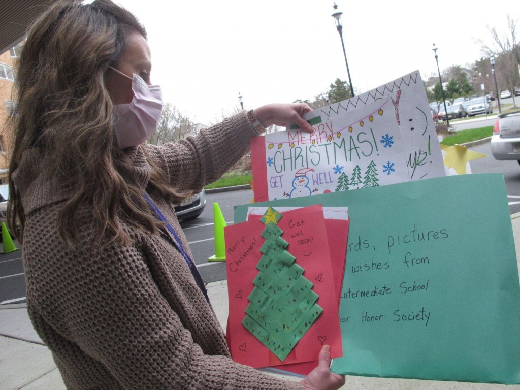 Handmade Holiday Cards From Children Bring Joy To Covid 19 Patients