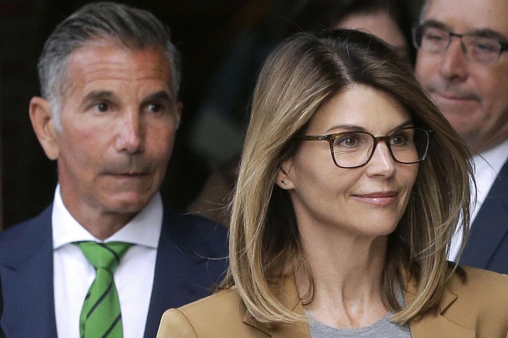 Lori Loughlin Released From Prison After 2 Month Sentence For College Admissions Scam
