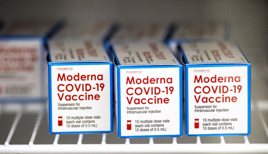 Health Worker In Wisconsin Deliberately Spoiled 500 Doses Of Covid 19 Vaccine, Officials Say
