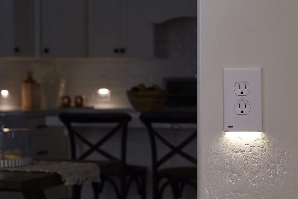Buying Guide: Easily Turn Any Outlet Into A Nightlight