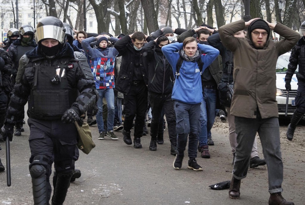 Kremlin: Thousands Of Arrests At Protests Necessary Response