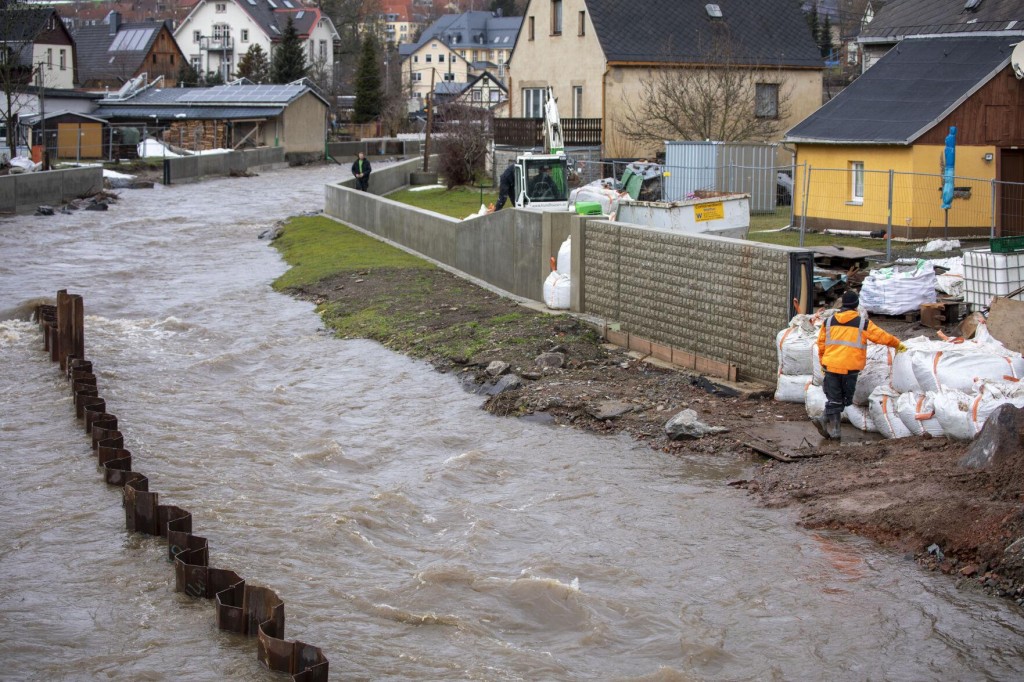 Snow Melt, Rain Causing Widespread Flooding In Germany