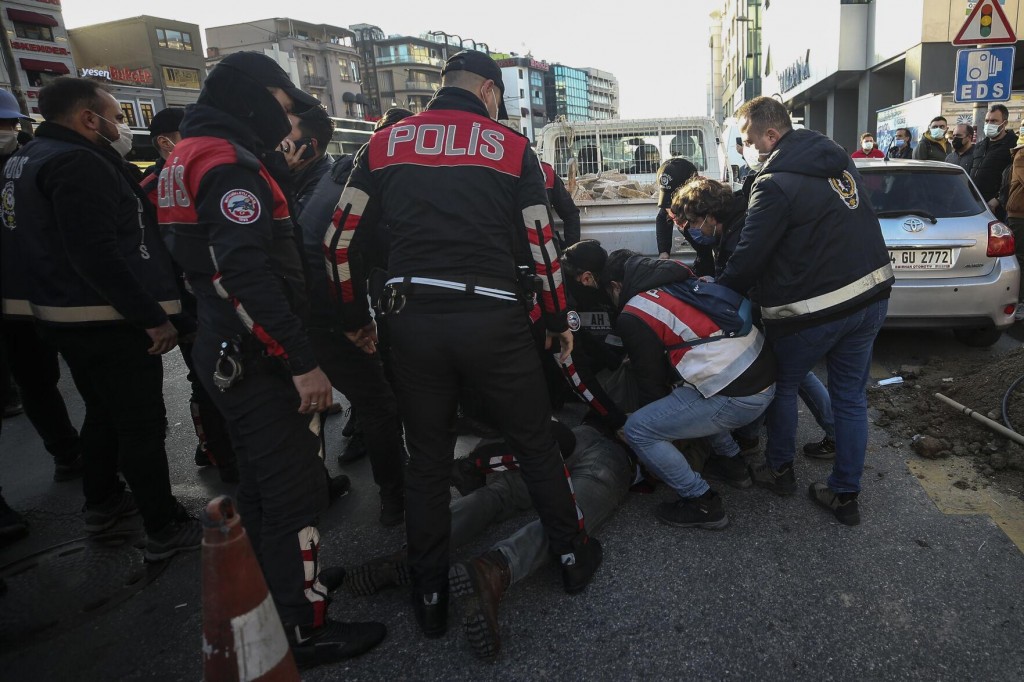 Turkey Rejects Criticism Of Its Handling Of Student Protest