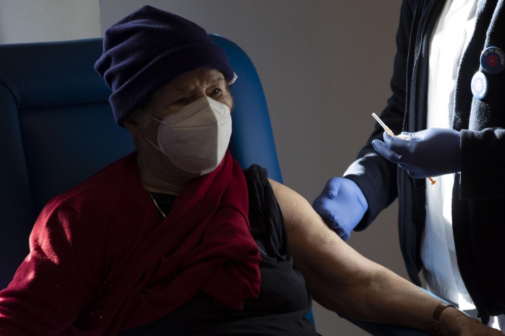 Italy Teachers Balk At Astrazeneca Vaccine Plans