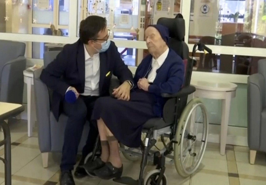 117 Year Old French Nun Survives Covid 19, Celebrates Birthday With Champagne, Red Wine And Mass