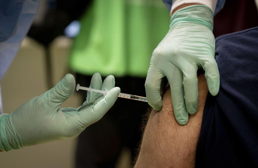 Merkel Says German Vaccine Centers Will Be Full By April