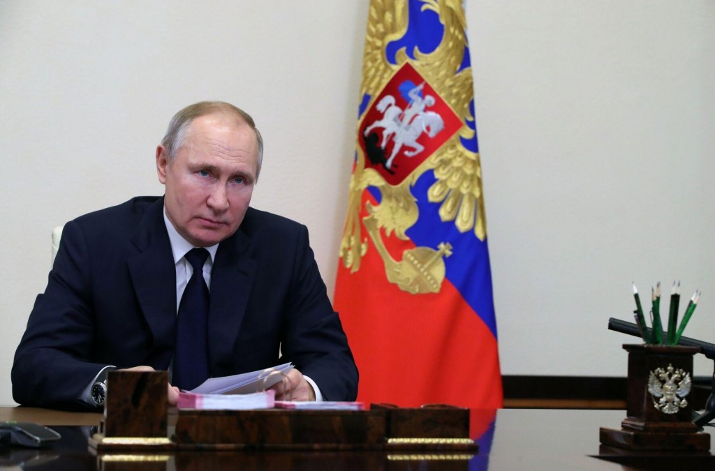 Estonia Report: Russia Bets On Covid 19 Weakening The West