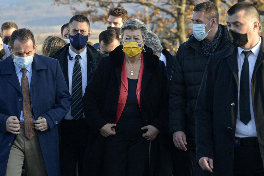 Senior Eu Official Tours Migrant Camp During Visit To Bosnia