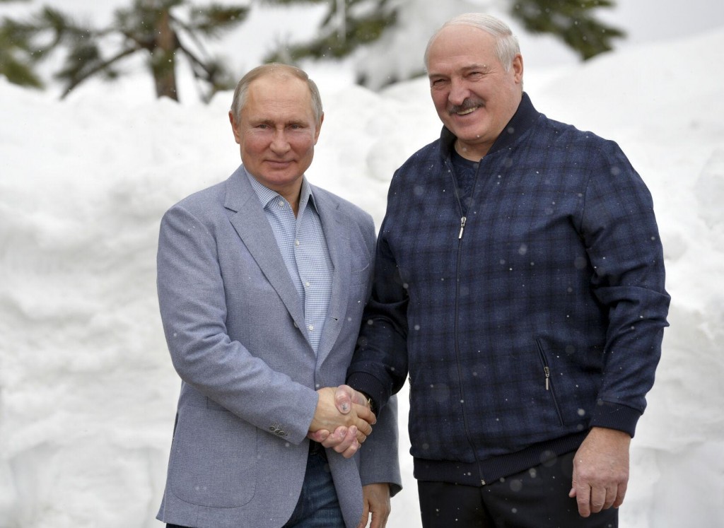 Russia’s Putin Hosts Belarusian President For Talks In Sochi