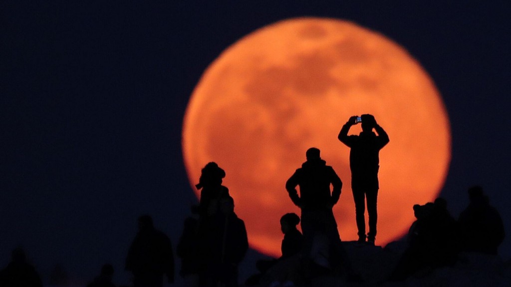 Here’s When To See This Weekend’s Full Snow Moon