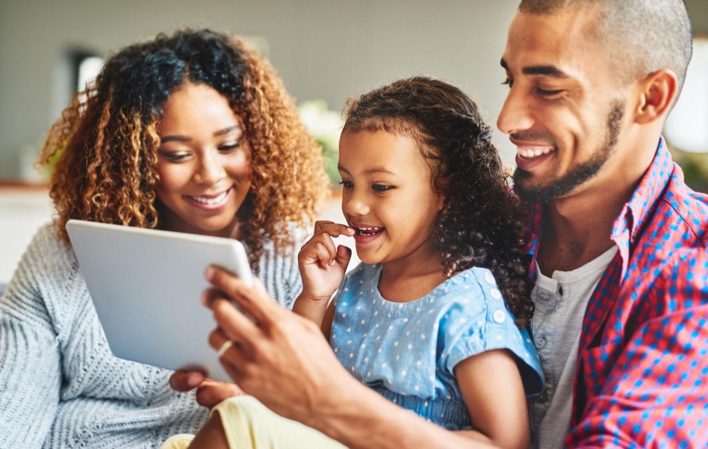 Kids Spending Too Much Time Staring At Screens? Focus On Positive Goals To Get Them Moving And Reading And Talking