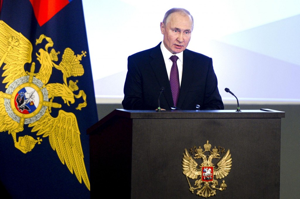 Putin Seeks Crackdown On Those Who Push Children To Protest