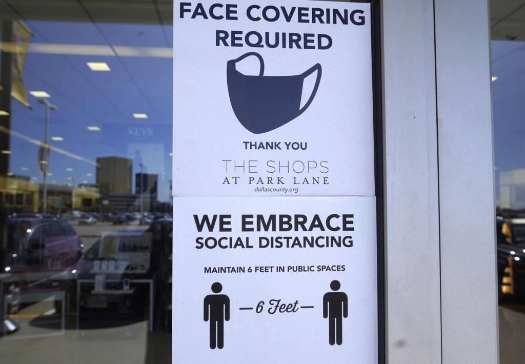 Many Retail Chains To Still Require Masks In Texas, Mississippi Stores After Mandates End