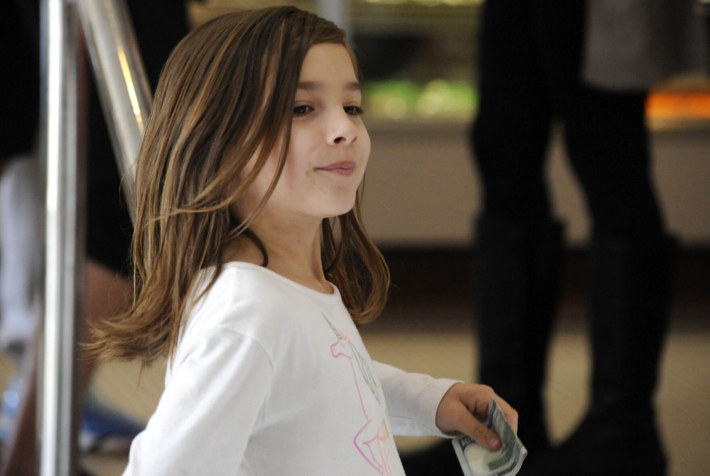 7 Year Old Alabama Girl Runs Lemonade Stand To Help Fund Her Own Brain Surgery