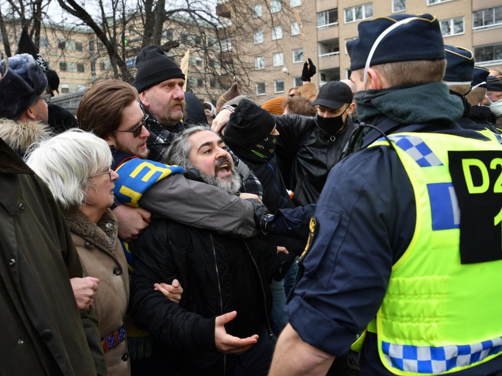 Hundreds Gather In Illegal Covid 19 Protest In Stockholm