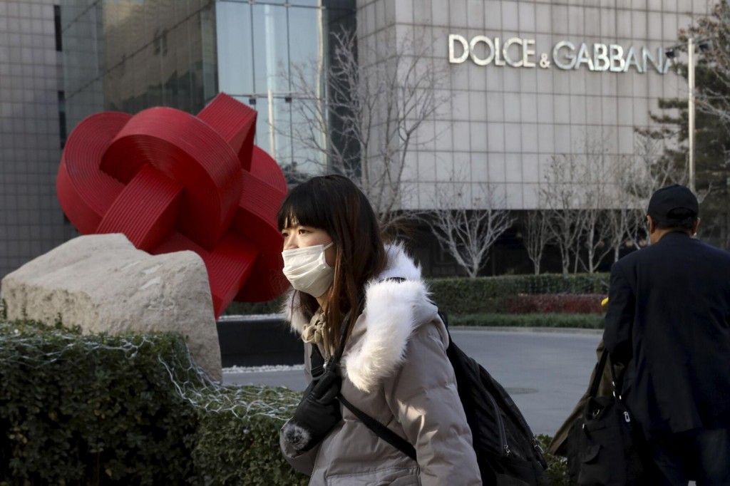 Dolce&gabbana Seeks Over $600m Damages From 2 Us Bloggers
