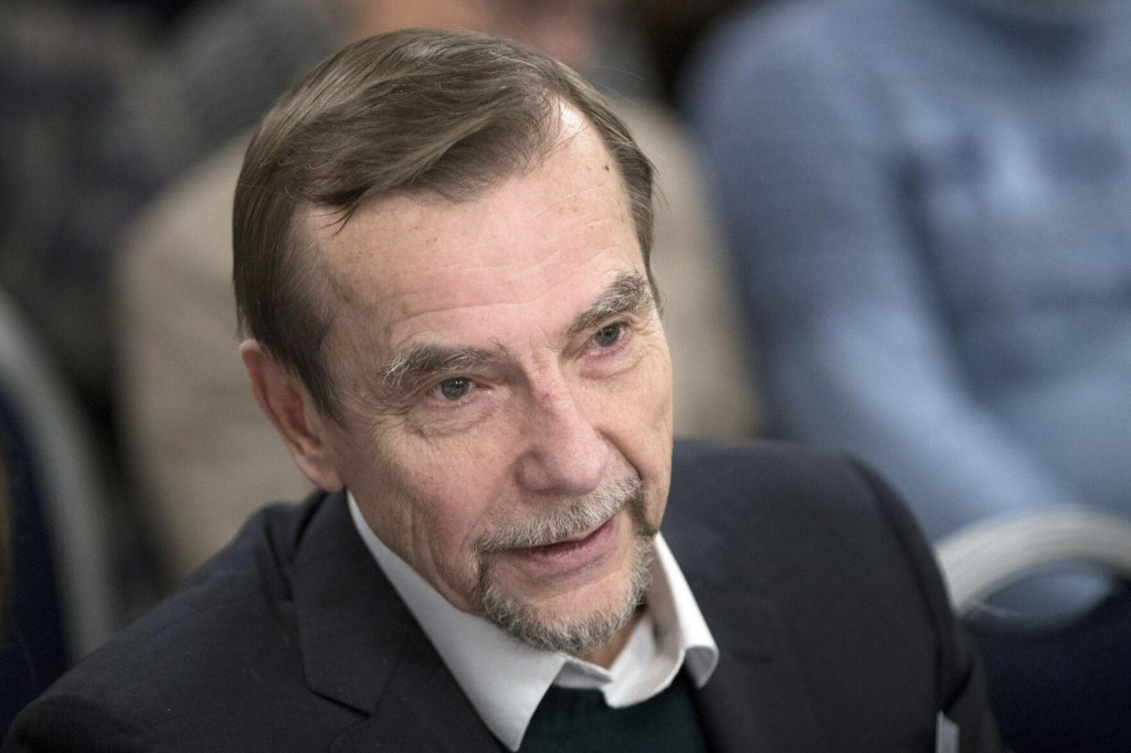 Russian Rights Ngo Disbands Under ‘foreign Agent’ Pressure