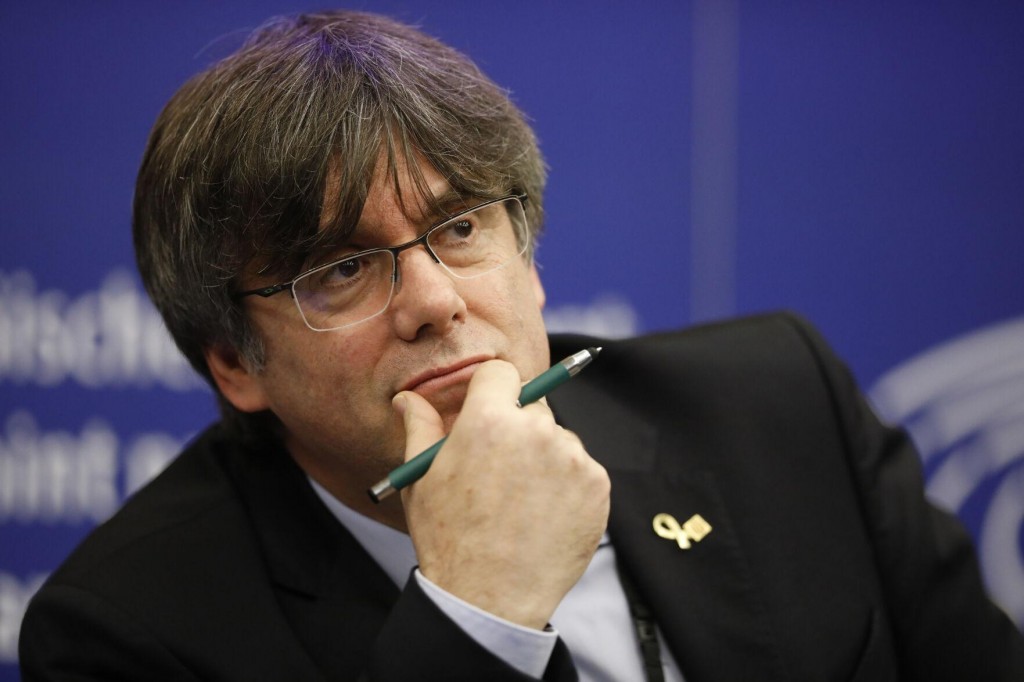 Eu Lawmakers Lift The Immunity Of 3 Catalan Separatists