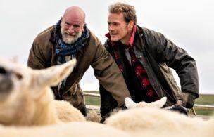 ‘men In Kilts’: Sam & Graham Wrangle Sheep And Fight Off Midges (recap)
