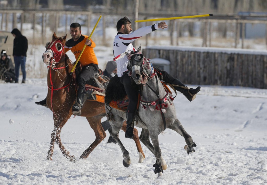 Ap Photos: Turkish Riders Recall Skills Of Seljuks And Huns