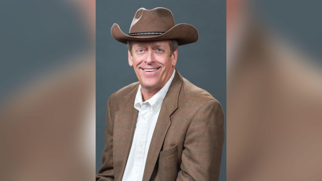 Texas Roadhouse Ceo Kent Taylor Dies By Suicide After Fight With Virus Symptoms