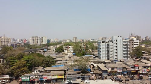 Slum Golf: A Whole New Ball Game On Mumbai’s Streets