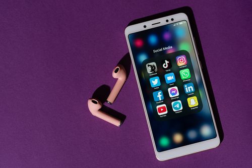 Social Media Platforms Are Going To War For Online Talent
