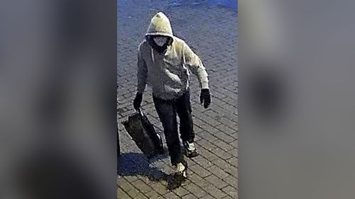 Fbi Releases New Security Footage Of Person Placing Pipe Bombs Outside Rnc And Dnc Headquarters