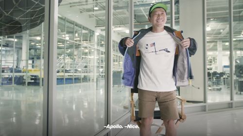 Japanese Billionaire Invites 8 People To Join Spacex Mission Around The Moon