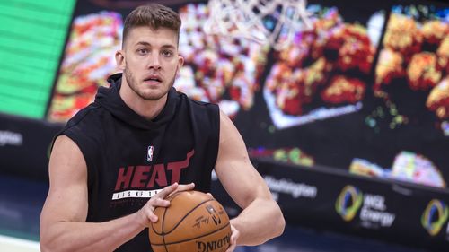 Nba Fines Miami Heat Star Meyers Leonard $50,000 For Anti Semitic Slur And Suspends Center