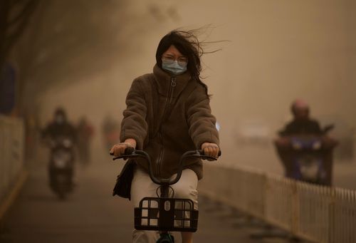 Beijing Chokes On Yellow Dust During Biggest Sandstorm In Almost A Decade