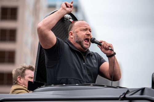 Alex Jones Allegedly Threatened To Throw Trump Rally Organizer Off A Stage
