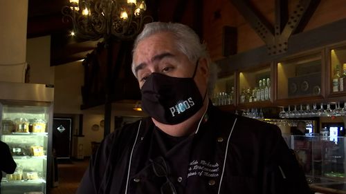 A Mexican Restaurant In Texas Is Requiring People To Keep Wearing Masks. Some Are Threatening To Call Ice On The Staff