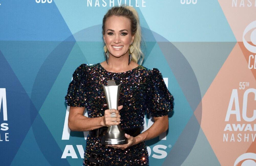 Carrie Underwood Felt ‘lucky’ To Grow Up Around 90s Grunge