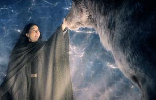 ‘shadow And Bone’ Trailer: Can Alina Bring The Light To Save Everyone? (video)