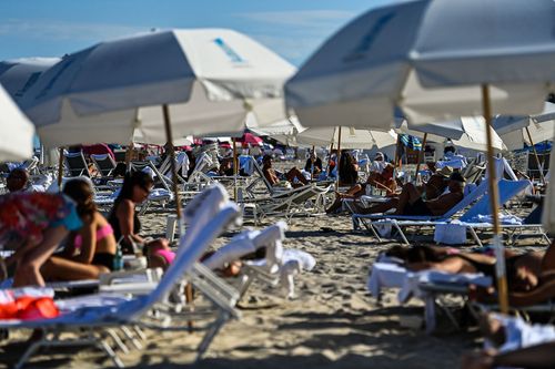 The Cdc Is Tracking A Recent Uptick In Covid 19 Cases. Its Chief Says Spring Breakers And Eased Restrictions Concern Her