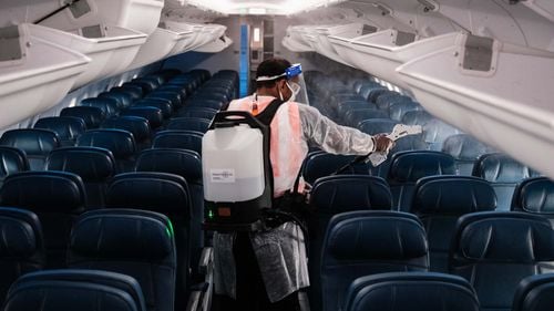 Delta Temporarily Fills Middle Seats In Response To Flight Cancelations