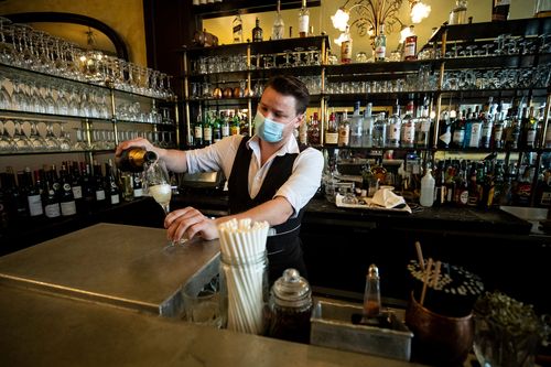 Covid Decimated The Us Services Sector. Now It’s Roaring Back