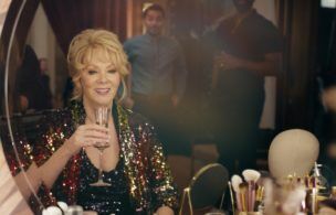 Jean Smart Faces The Funny Side Of Aging In Hbo Max’s ‘hacks’ Trailer (video)